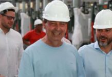 Omar Aziz visita instalações de nova fábrica que deve gerar mais de 1.200 empregos em Manaus