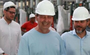 Durante conversas com jovens empreendedores, Omar Aziz critica o faturamento x salário no Polo Industrial de Manaus