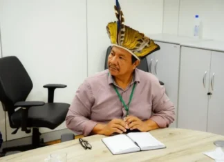 Jecinaldo Sateré assume Distrito Sanitário Especial Indígena de Parintins no lugar de Mecias Júnior, exonerado após polêmicas em sua gestão