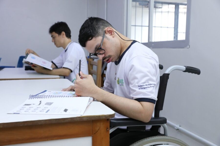 Educacao_Matricula-Alunos-PCD_Foto_Euzivaldo_Queiroz-1024x682