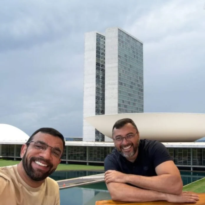 cf16eae0-c778-4faf-92b7-238797f6ff58-696x696