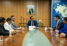 Mateus Assayag apresenta calendário turístico de Parintins ao ministro do Turismo