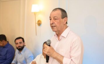 Omar Aziz reúne aliados para lançar o livro Plano Estratégico de Desenvolvimento e prepara encontro com os 60 prefeitos do AM