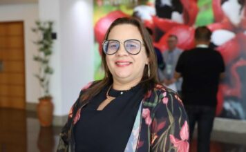 TCE-AM recomenda afastamento de secretária de Educação do Amazonas após contrato bilionário sob suspeita