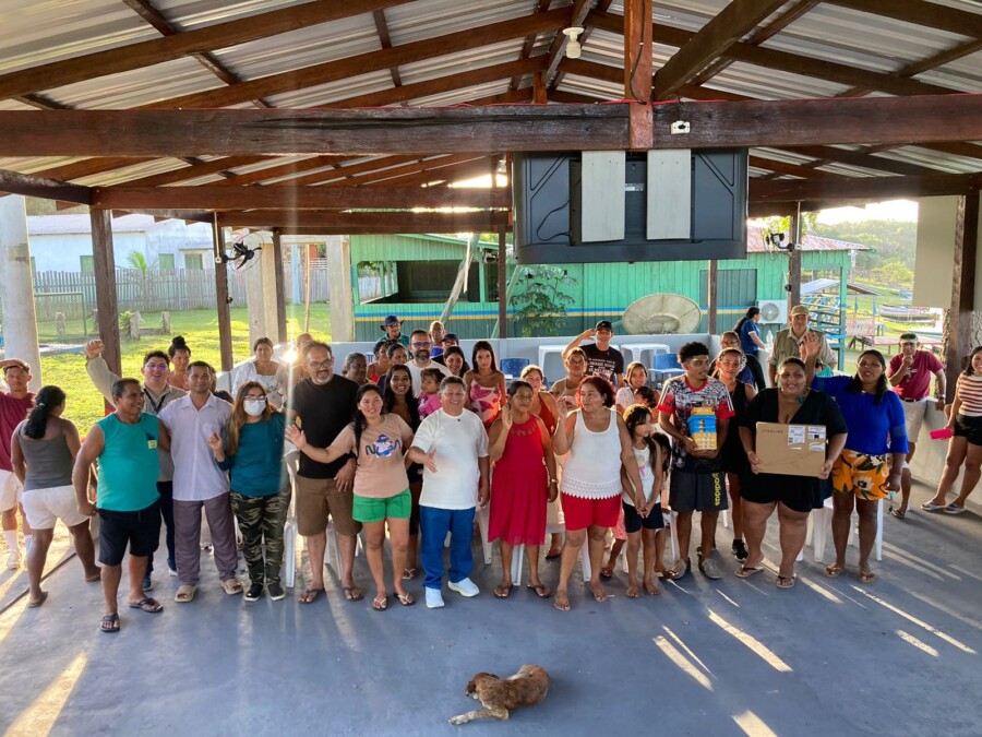 Emenda-de-Sinesio-Campos-leva-energia-solar-e-reforma-centro-comunitario-em-reserva-sustentavel-de-Iranduba