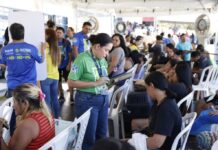 Moradores da zona Norte de Manaus aproveitam serviços gratuitos da 33ª edição do Governo Presente