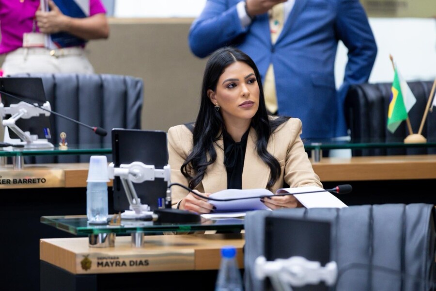 Mayra Dias