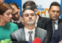 Com alta taxa de rejeição do eleitorado, David Almeida procura Omar para tentar ser candidado a vice em sua chapa