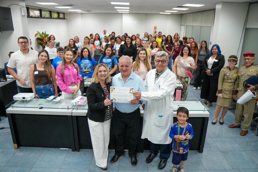 Mayra-Dias-promove-palestra-sobre-autismo-e-reforca-apoio-as-familias-no-Abril-Azul