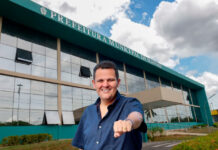 Renato Júnior assume Prefeitura de Manaus, promove mudanças e expõe desgaste da gestão anterior