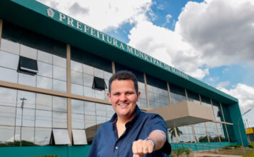 Renato Júnior assume Prefeitura de Manaus, promove mudanças e expõe desgaste da gestão anterior