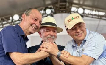 Lula entrega casas, garante a BR-319 e cumpre agenda histórica ao lado de Omar Aziz no Amazonas