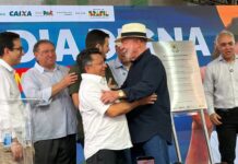 Ao lado de Sinésio Campos, Lula anuncia mais de R$ 9 bilhões em investimentos no Amazonas com foco em moradia, energia, BR-319 e indústria naval