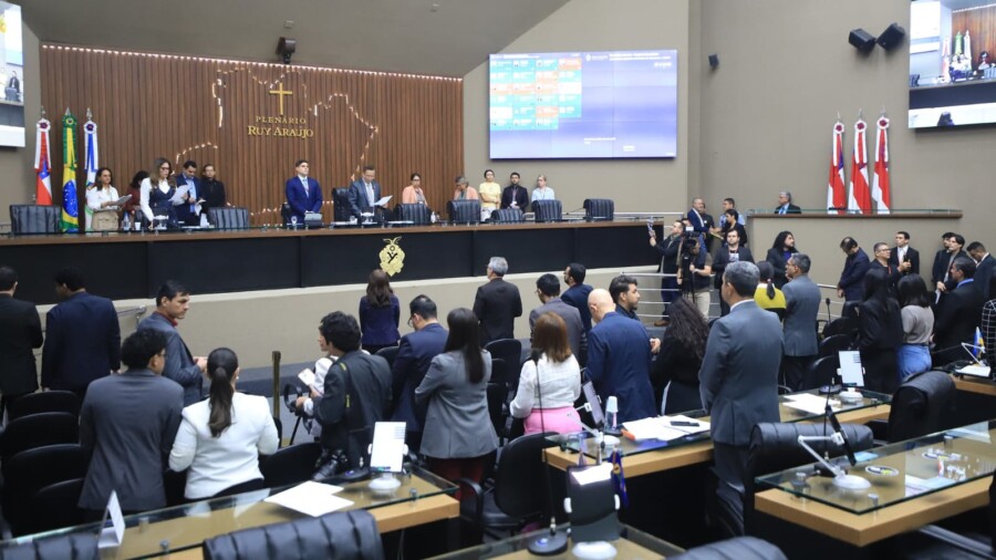 Deputados-aprovam-materias-legislativas-voltadas-ao-empreendedorismo-juvenil-desastres-climaticos-e-enfrentamento-a-ludopatia-em-plataformas-de-apostas-Foto-Matheus-Rodrigues-Aleam