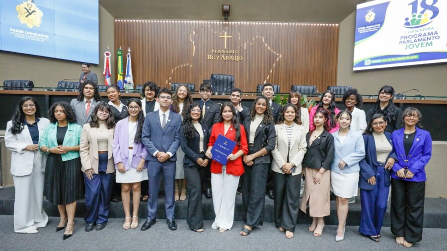 Com-maioria-feminina-Programa-Parlamento-Jovem-realiza-posse-de-24-estudantes-da-rede-publica-na-Aleam-Foto-Alberto-Cesar-Araujo-Aleam