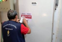 Açougue é interditado por vender e armazenar carne estragada na zona Oeste de Manaus