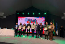 Prefeitura de Parintins recebe reconhecimento internacional por fortalecer o Festival Folclórico
