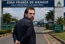 556,75 dias ou 7 anos sem emendas específicas para a Zona Franca de Manaus: atuação de Plínio Valério é alvo de críticas