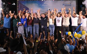 “Não vou me curvar à velha política”, diz Roberto Cidade ao criticar o que chamou de “velha política” em evento na zona Sul de Manaus
