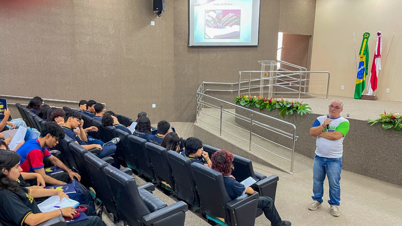 Aleam-Educa-realiza-aulao-de-redacao-e-linguagens-neste-sabado-Foto-Alberto-Cesar-Araujo-Aleam