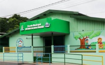 Iranduba: Incêndio no lixão paralisa escolas e aulas são suspensas por fumaça tóxica