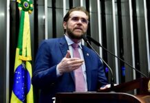 Plínio Valério reforça discurso de enfrentamento em defesa do Amazonas