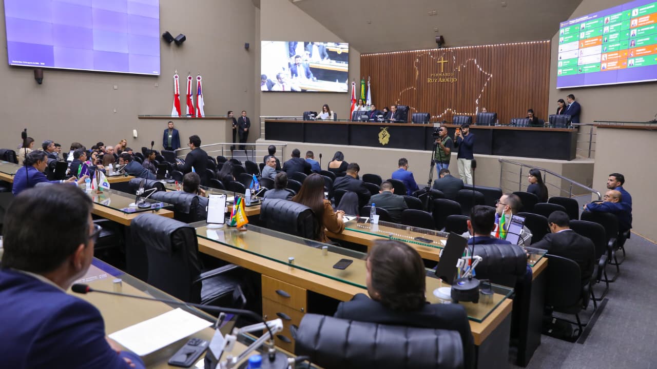 Projetos-em-tramitacao-na-Aleam-tratam-de-publicidade-de-apostas-e-intolerancia-religiosa-Foto-Hudson-Fonseca-Aleam