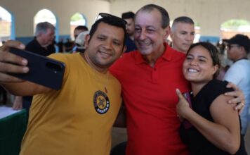Omar Aziz propõe habitação popular e valorização da educação em agendas no interior