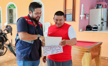 Prefeitura de Manaus entrega 626 títulos definitivos de imóveis e garante segurança jurídica às famílias em diferentes bairros