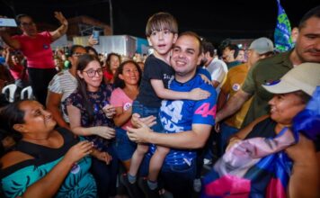 Em grande ato na Zona Norte, Roberto Cidade reúne mais de 2 mil pessoas e apresenta propostas para o Amazonas