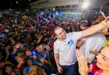Roberto Cidade destaca investimentos em saúde, segurança e programa social em agenda na zona Oeste
