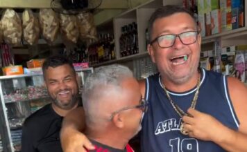 VÍDEO: Amigos apostam caminhonetes e cordões de ouro na disputa entre Lula e Flávio. Petista levou a melhor e Bolsonarista teve de pagar a aposta