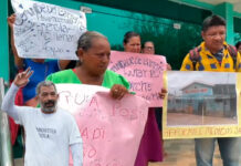 Moradores do Iranduba protestam contra o prefeito Augusto Ferraz por falta de infraestrutura no município