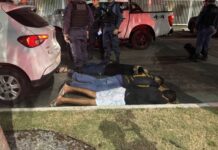 Polícia detém trio suspeito de agiotagem com 4rm4 e objetos de vítima em condomíno na Ponta Negra