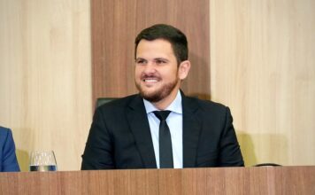 Prefeito Renato Junior prestigia posse dos três novos desembargadores e destaca fortalecimento do Judiciário amazonense
