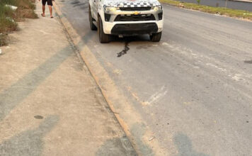 Esqua4rtejad0, corpo é encontrado na Avenida Margarita enrolado em lona plástica